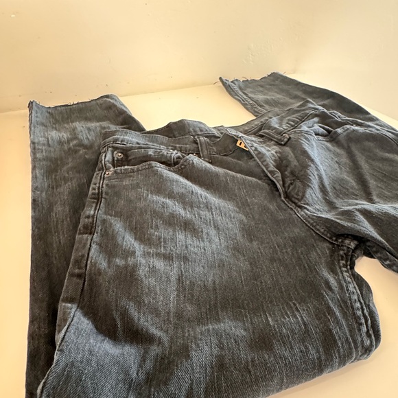 Vintage 511 Levi’s Black Cut Off Jeans - Picture 6 of 7